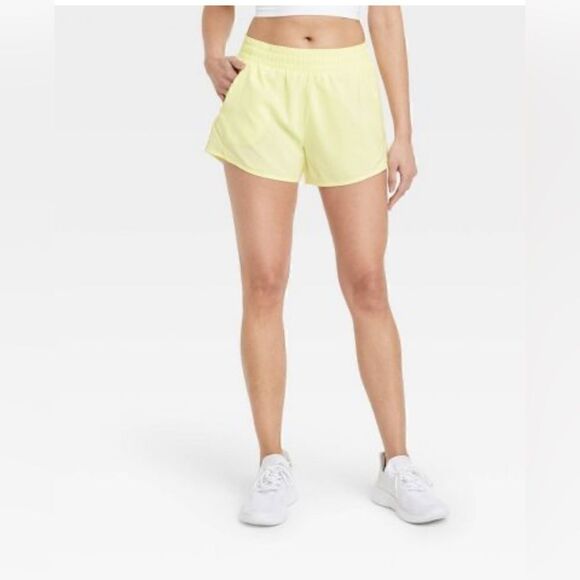 All in Motion Women's 3.5" Shorts Size L or XL NWT Neon Yellow - Picture 1 of 12